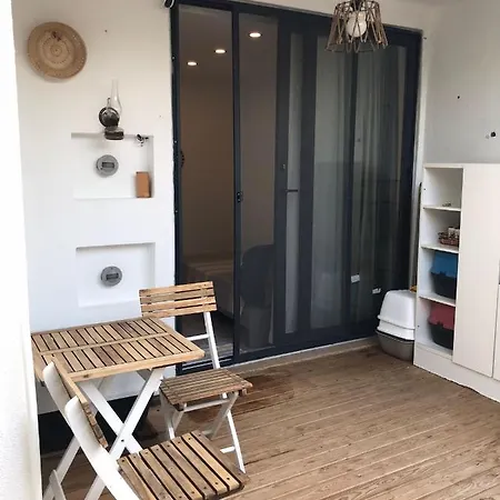 Apartmán Apart, Yahsi Sahiline Yakin Ortakent'te Merkezi Konumda