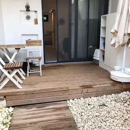 Appartement Apart, Yahsi Sahiline Yakin Ortakent'te Merkezi Konumda
